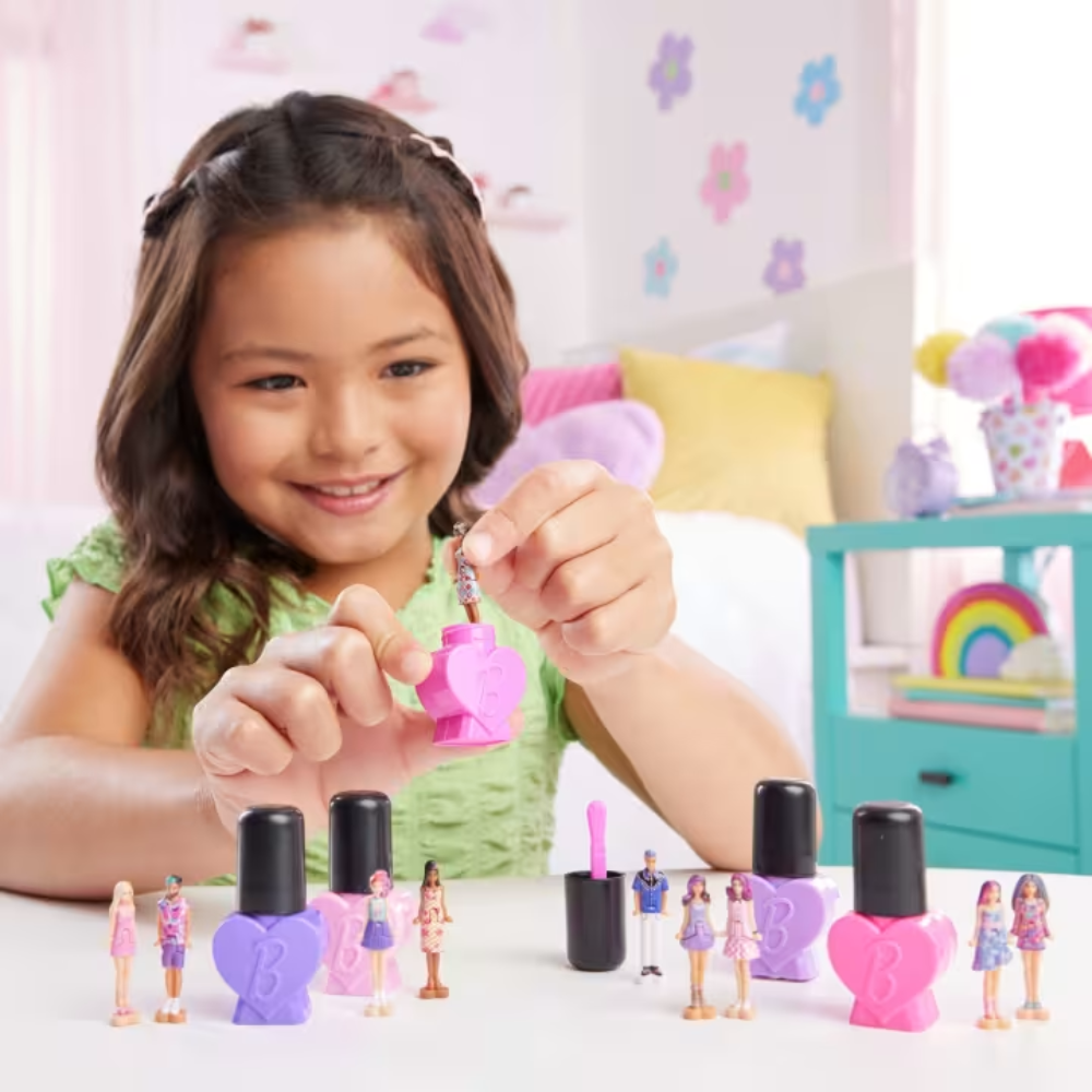Boneca Barbie Mini Barbieland Fashionista Surpresa MATTEL